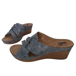GC Shoes Sandals‎ Size 8.5 Wide Pewter Gray 2 inch Heel Slip On Style Miles
